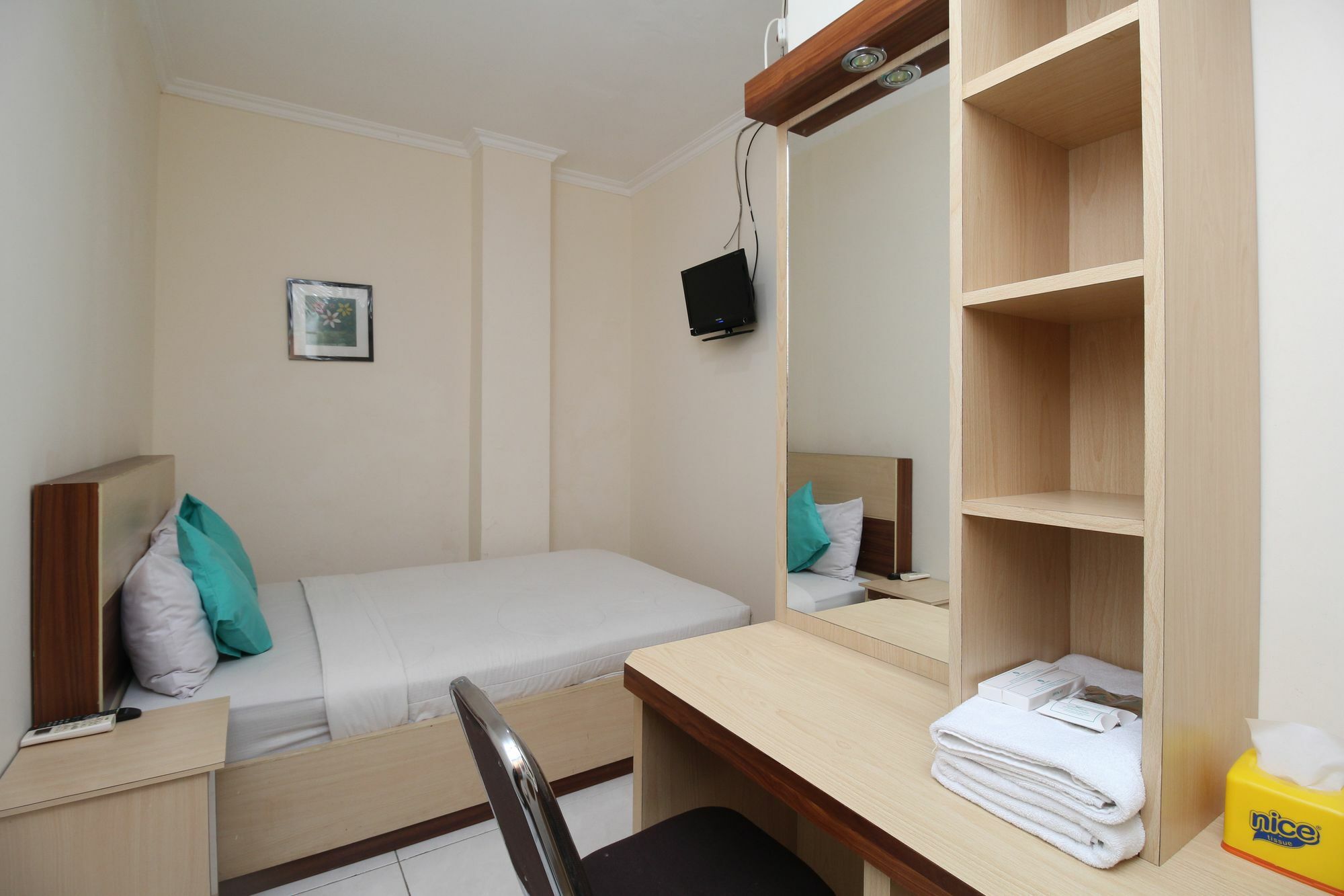 Myzone Homtel Hotel Семаранг Екстериор снимка